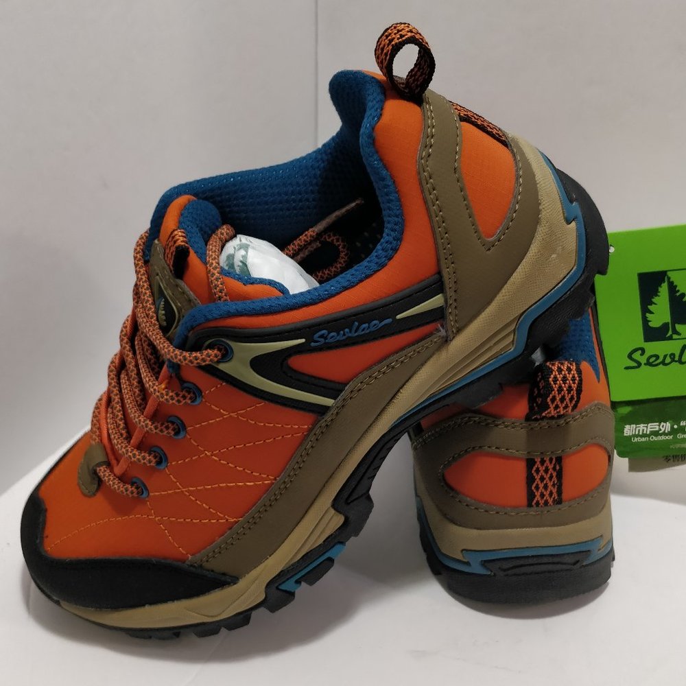 "Sevlae" Orange/Blue Sneakers